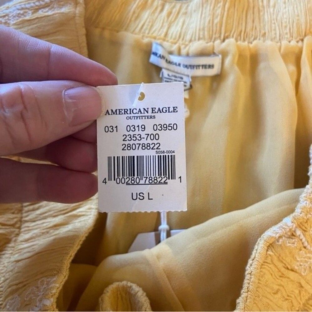 NWT American Eagle embellished shorts Large - Picture 9 of 9